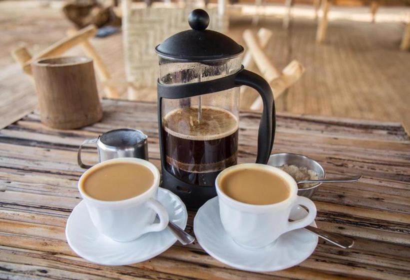 استراحتگاه Diamond Beach Village