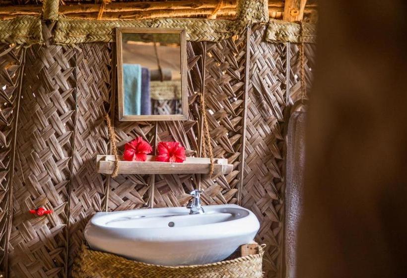 استراحتگاه Diamond Beach Village