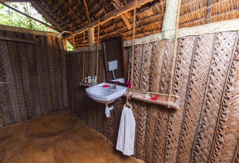 استراحتگاه Diamond Beach Village