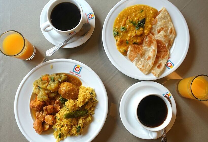 The Avenue Hotel & Suites