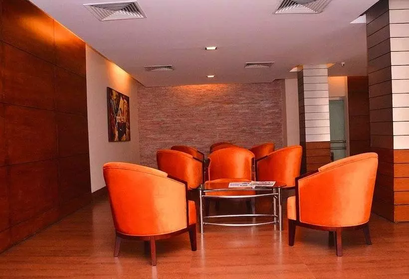 The Avenue Hotel & Suites