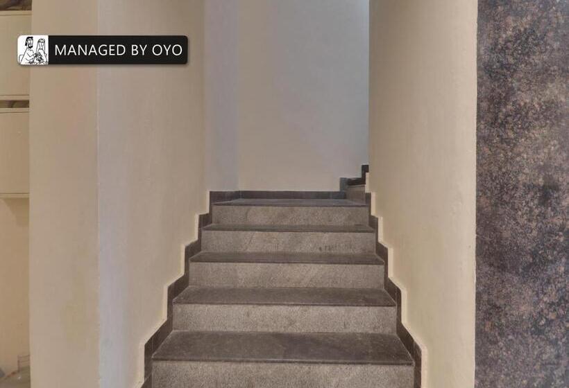 호텔 Super Collection O Malkajgiri Formerly Serene Woods