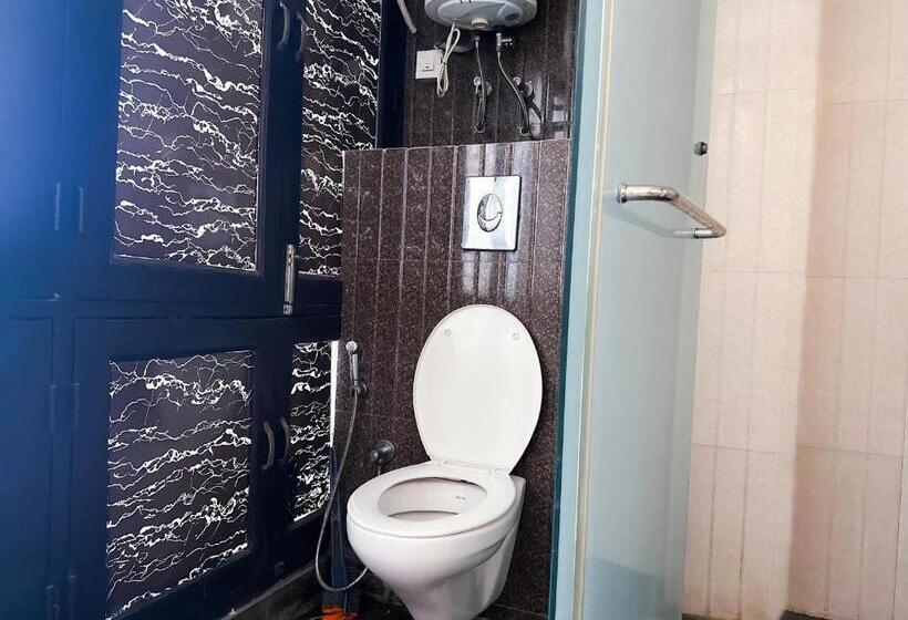 Hotel Familiar Inn  West Vinod Vihar