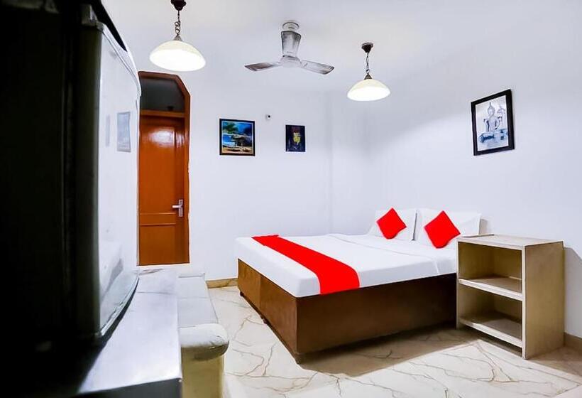 Hotel Familiar Inn  West Vinod Vihar