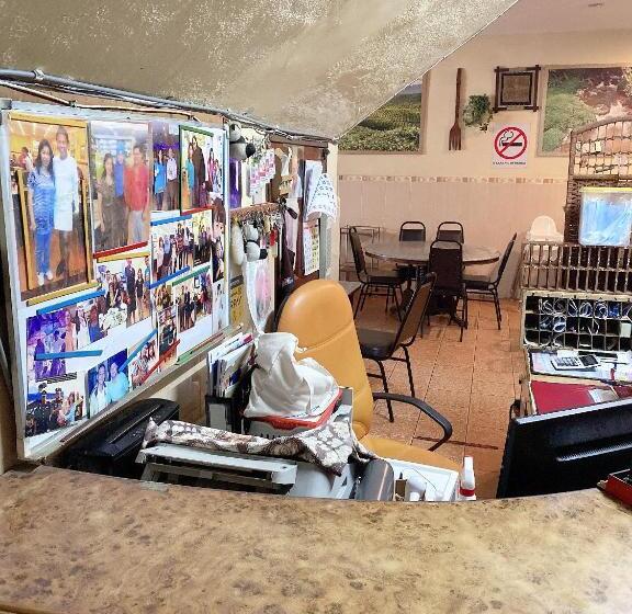 Hotel Ou Inn Cameron Highlands ,ferm Nyonya Restaurant