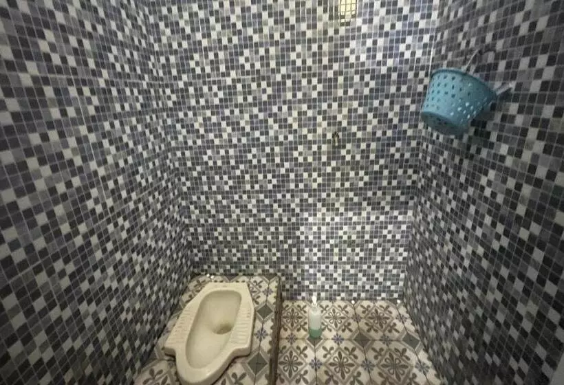 Hotelli Oyo 93416 Wisma Alam Syariah