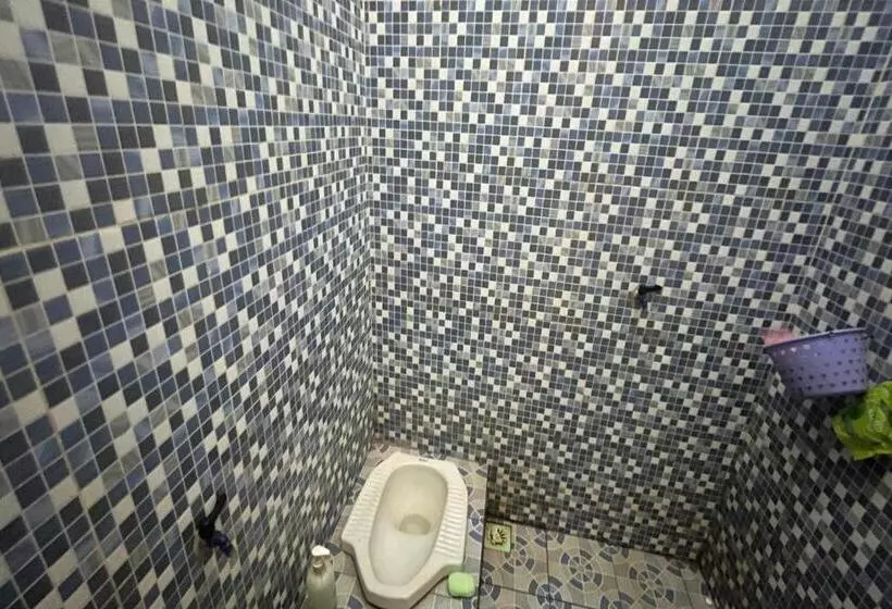 Hotelli Oyo 93416 Wisma Alam Syariah