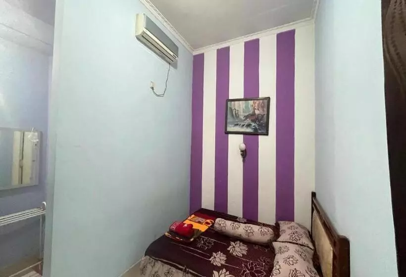 Hotelli Oyo 93416 Wisma Alam Syariah