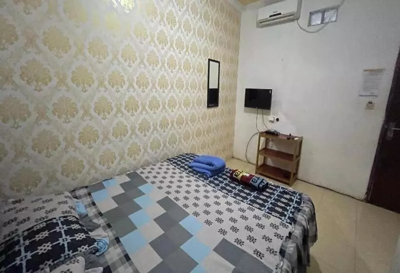 Hotelli Oyo 93416 Wisma Alam Syariah