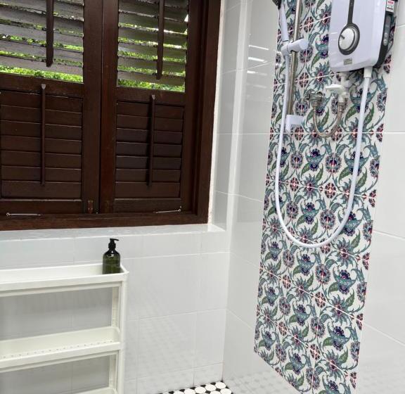 ペンション Chulia Corner