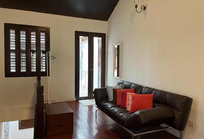 ペンション Chulia Corner