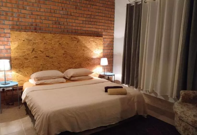 Majatalo Pondok Keladi Langkawi Guesthouse