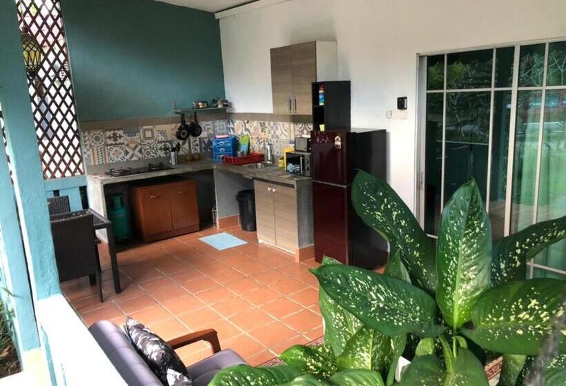 ペンション Pondok Keladi Langkawi Guesthouse