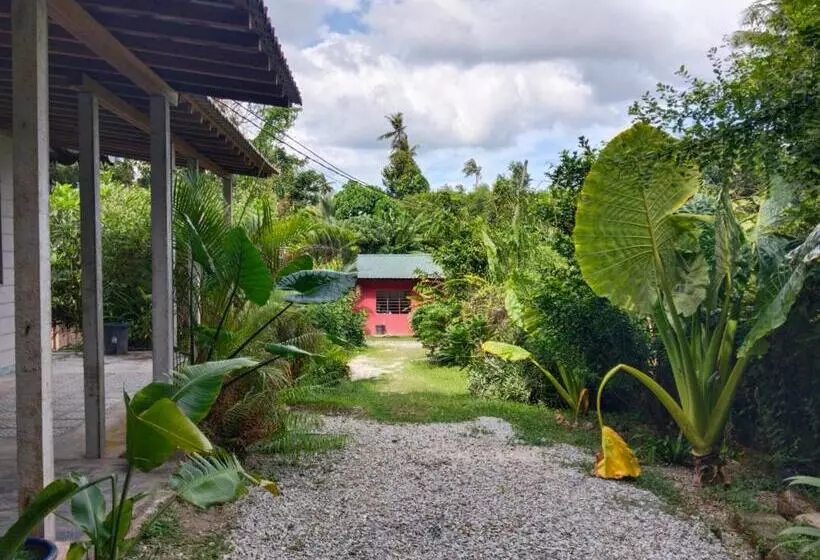 Majatalo Pondok Keladi Langkawi Guesthouse
