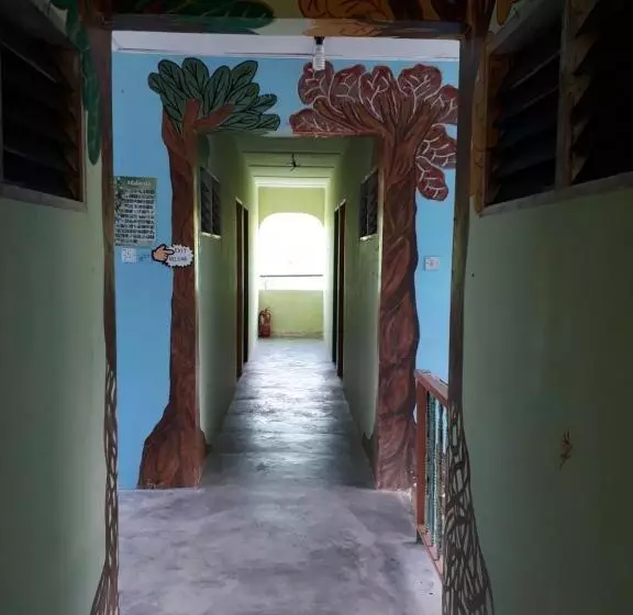 ペンション Tahan Guest House