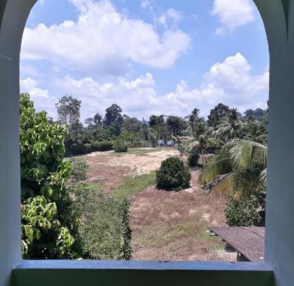 פנסיון Tahan Guest House