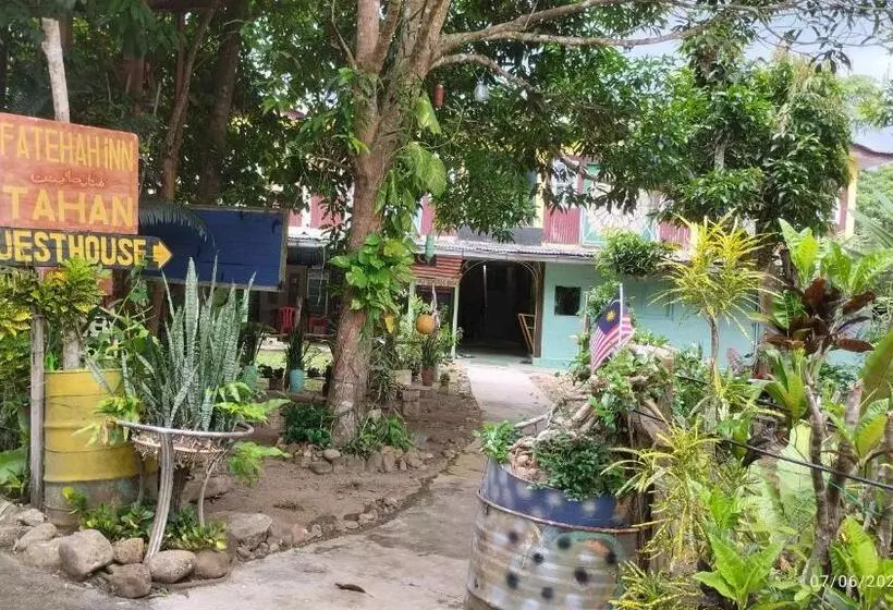 ペンション Tahan Guest House