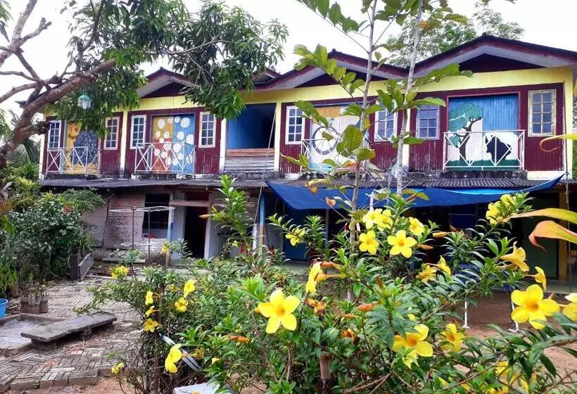 ペンション Tahan Guest House
