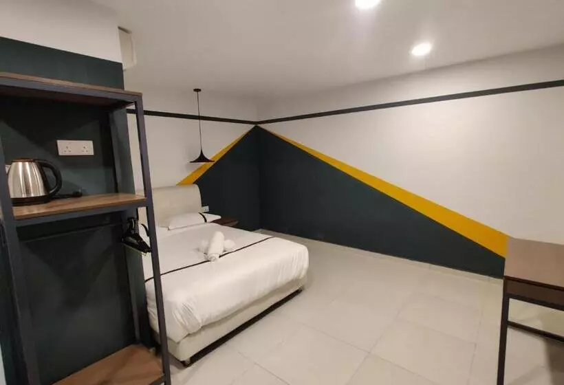 Smile Hotel Seri Kembangan