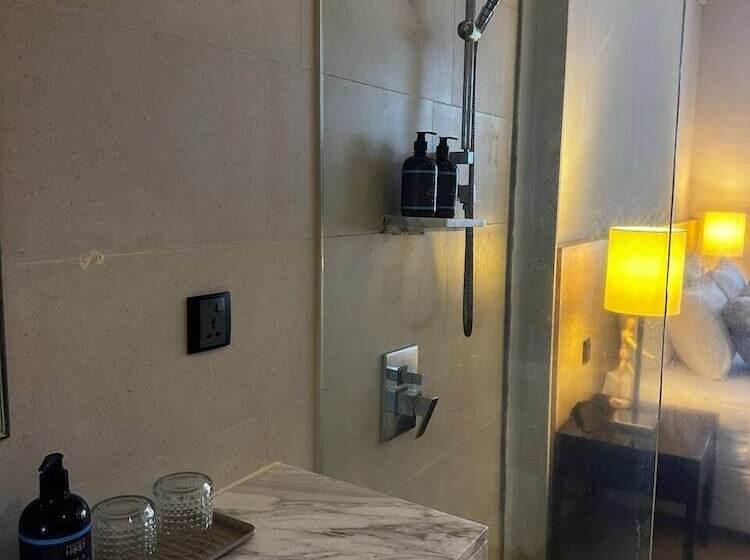 The Straits Melaka By Perfect Host