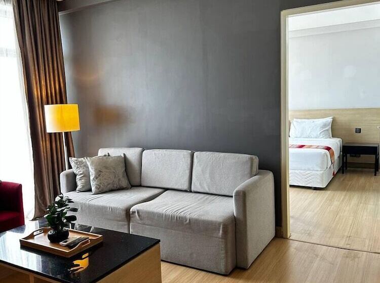 The Straits Melaka By Perfect Host