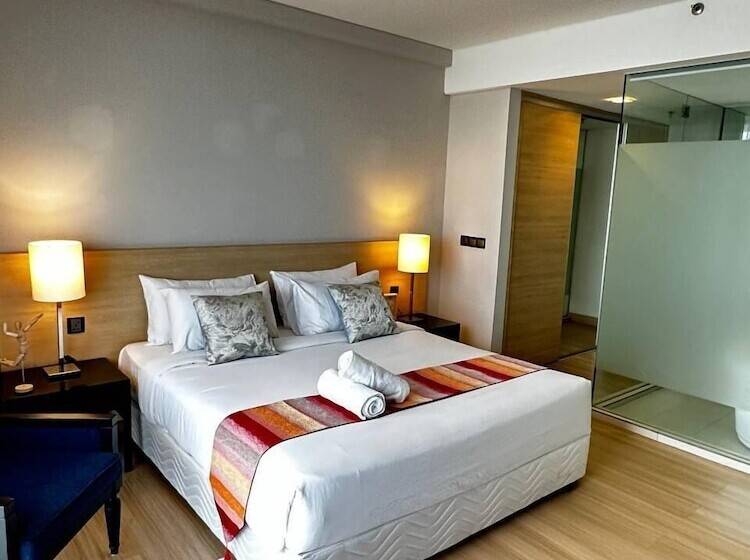 The Straits Melaka By Perfect Host