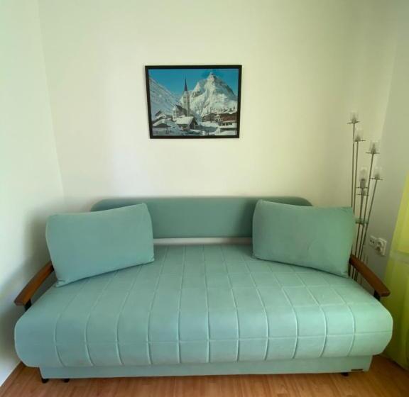 Bed and Breakfast Fehér Hattyú Panzió