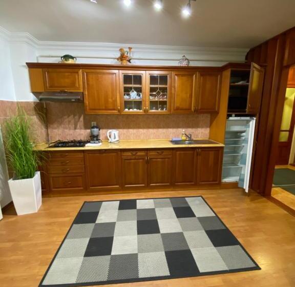 Bed and Breakfast Fehér Hattyú Panzió