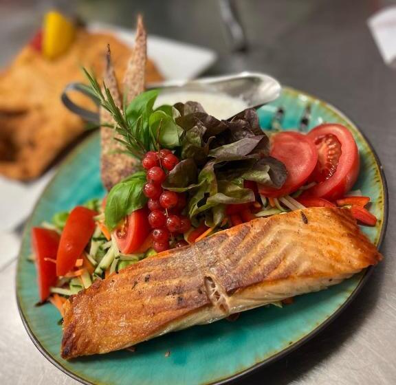 مبيت وإفطار Malom Club Panzió