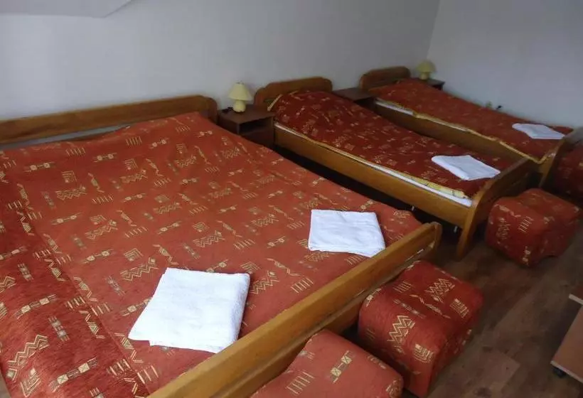 Aamiaismajoitus (B&B) Napház Panzió
