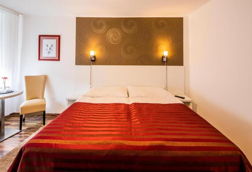 Bed and Breakfast Riviéra Rooms Vendégszobák