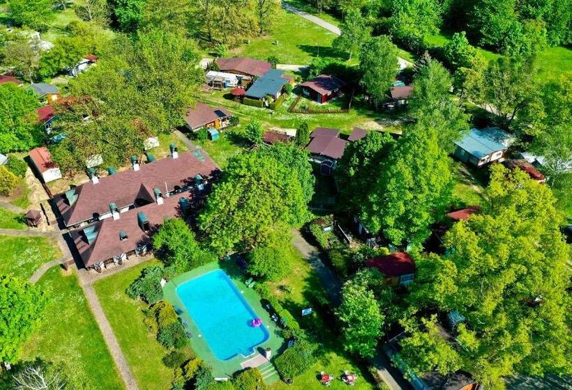 مبيت وإفطار Romantik Camping és Panzió