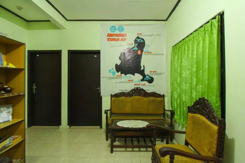 تختخواب و صبحانه Spot On 1842 Cevilla Bnb Residence Syariah