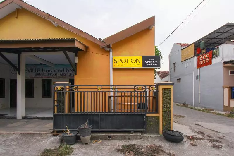 تختخواب و صبحانه Spot On 1842 Cevilla Bnb Residence Syariah