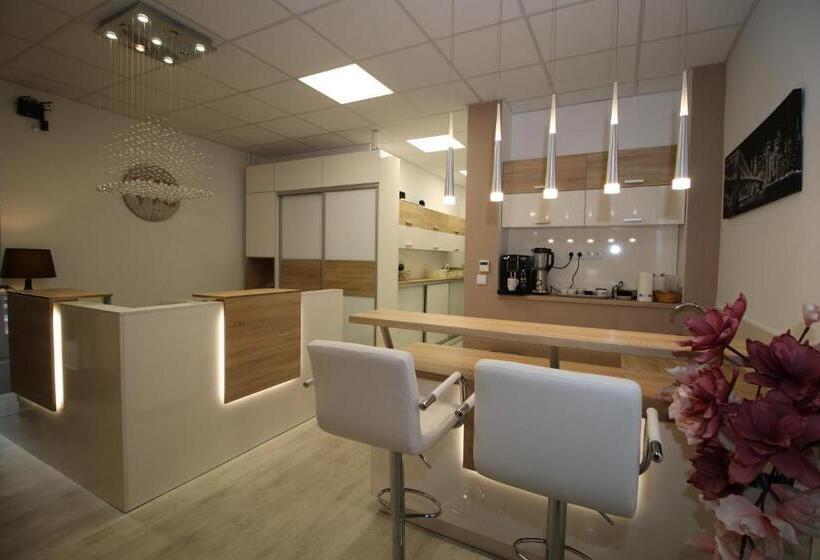 ベッドアンドブレックファースト Székelykert Panzió