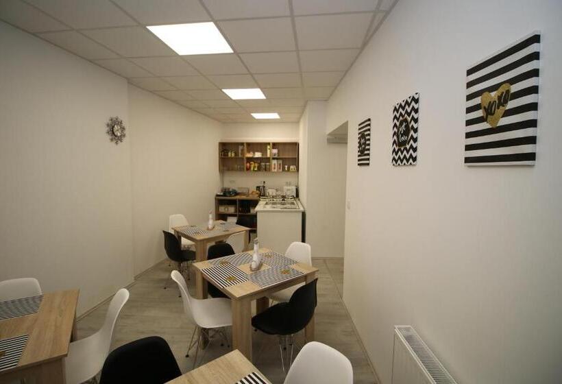 ベッドアンドブレックファースト Székelykert Panzió