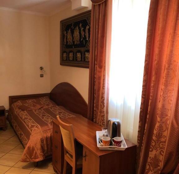 בית מלון כפרי Ajka 1