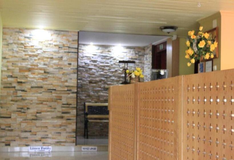 בית מלון כפרי Ajka 1