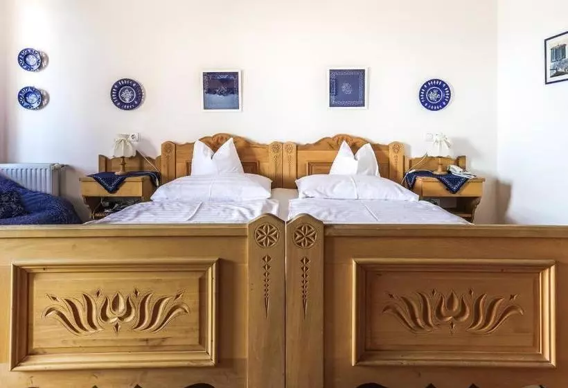 Hotelli Bagolyvár Panzió