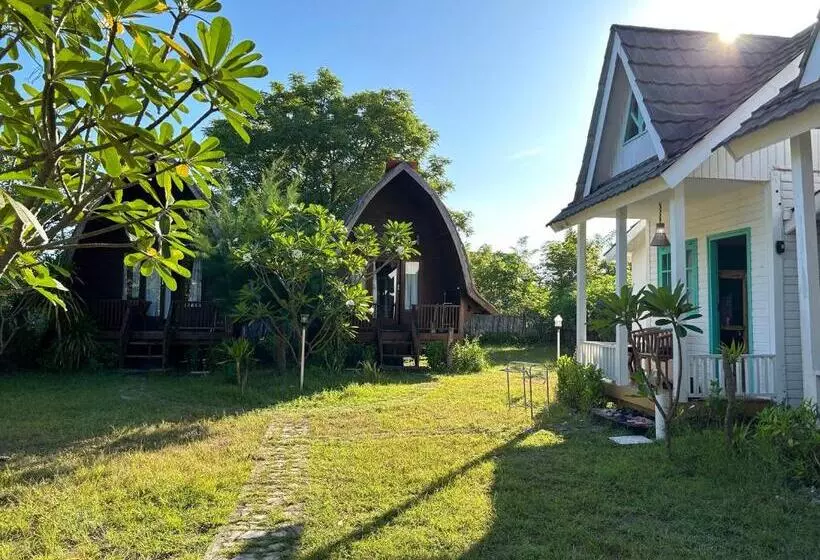 ホテル Balakosa Gili Meno Bungalow