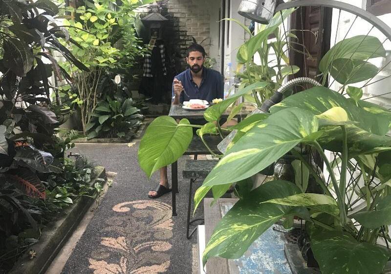 فندق Gusti Homestay Bali