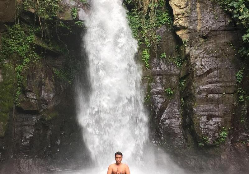 فندق Gusti Homestay Bali