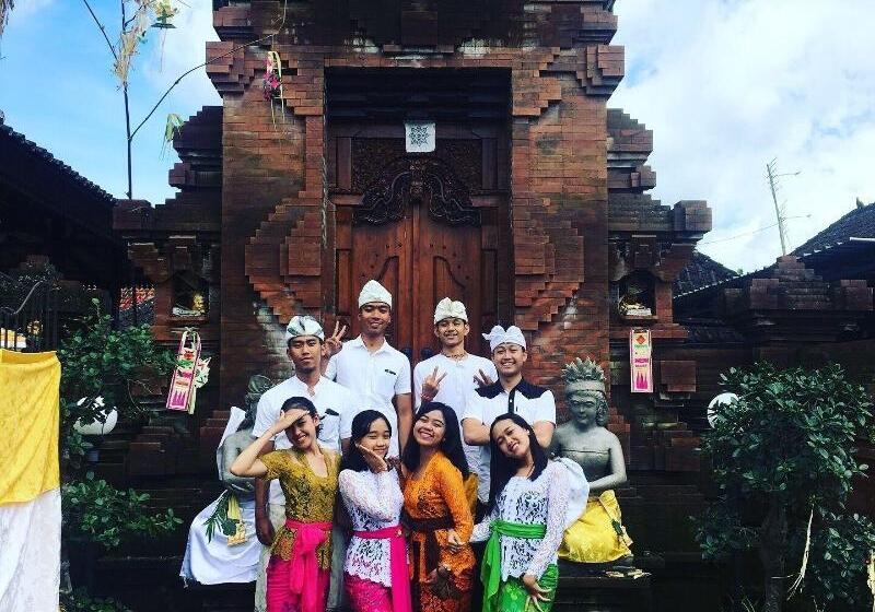 فندق Gusti Homestay Bali