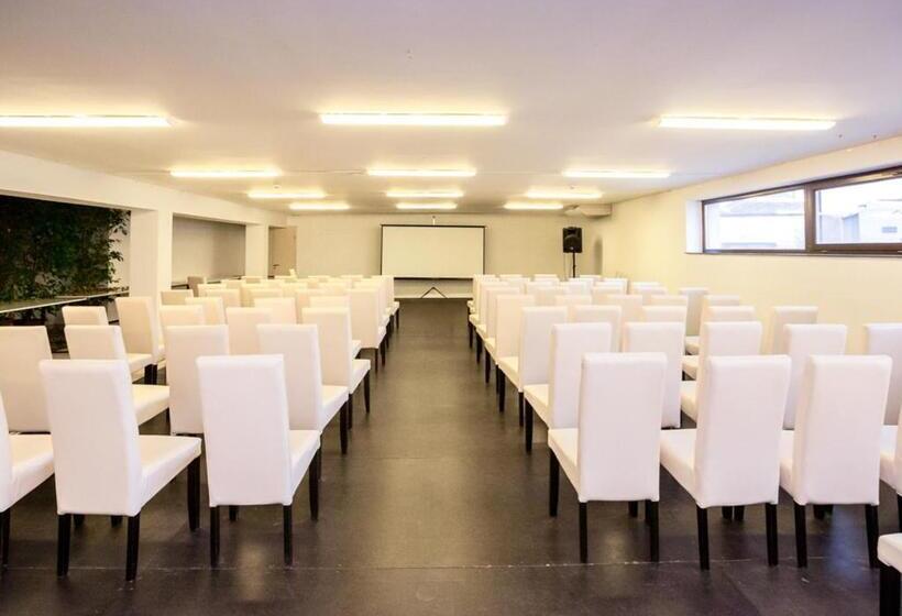 Hotel Median Hajdúnánás