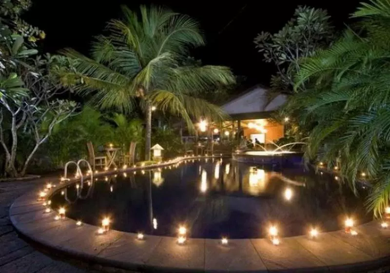 Hotelli Nyiur Indah Beach