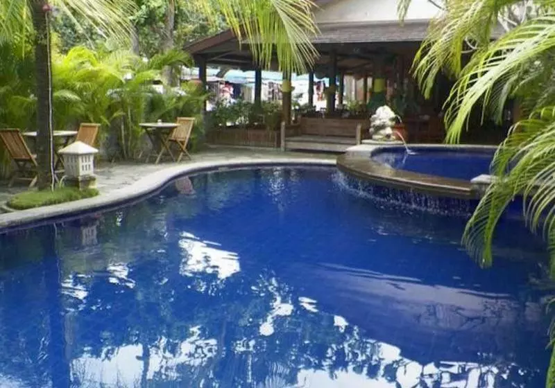 Hotelli Nyiur Indah Beach