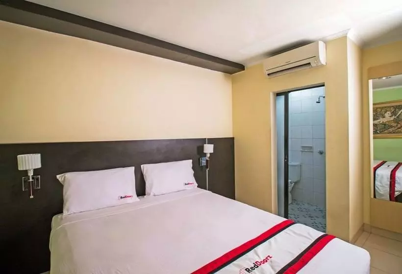 ホテル Reddoorz Budget @ Karet Setiabudi