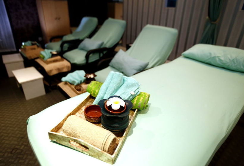 בית מלון כפרי Reddoorz Budget @ Karet Setiabudi