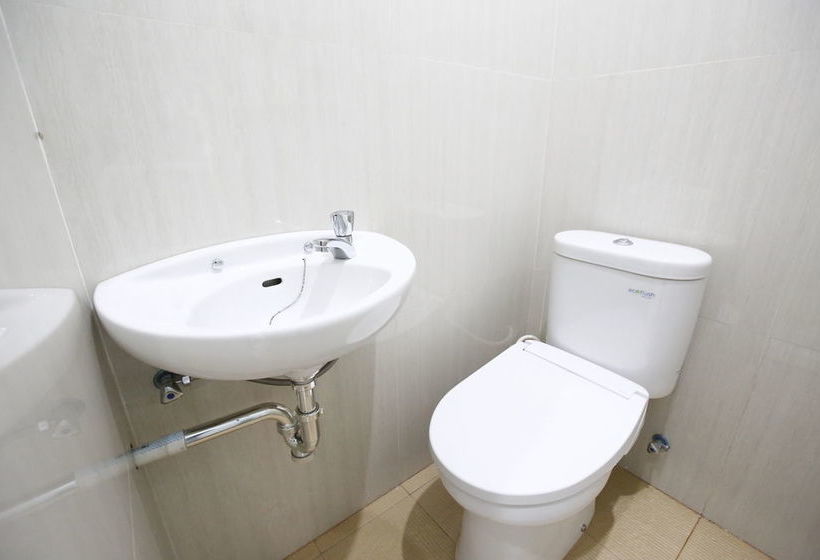 فندق Reddoorz @ Tebet Utara