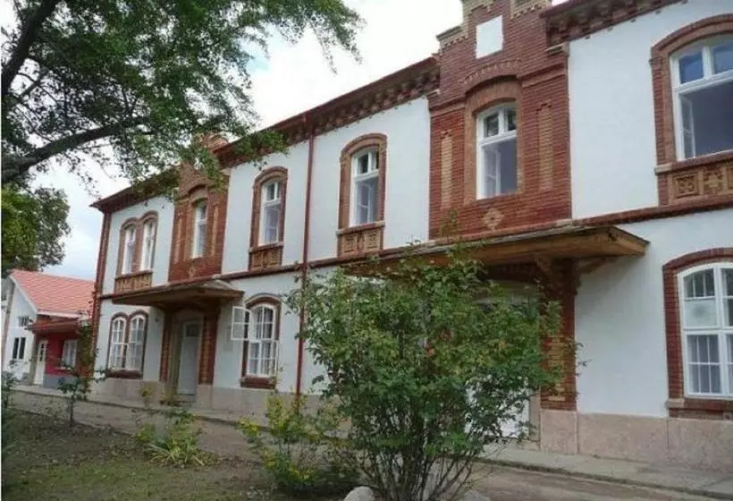 هتل Rugby Club Hostel